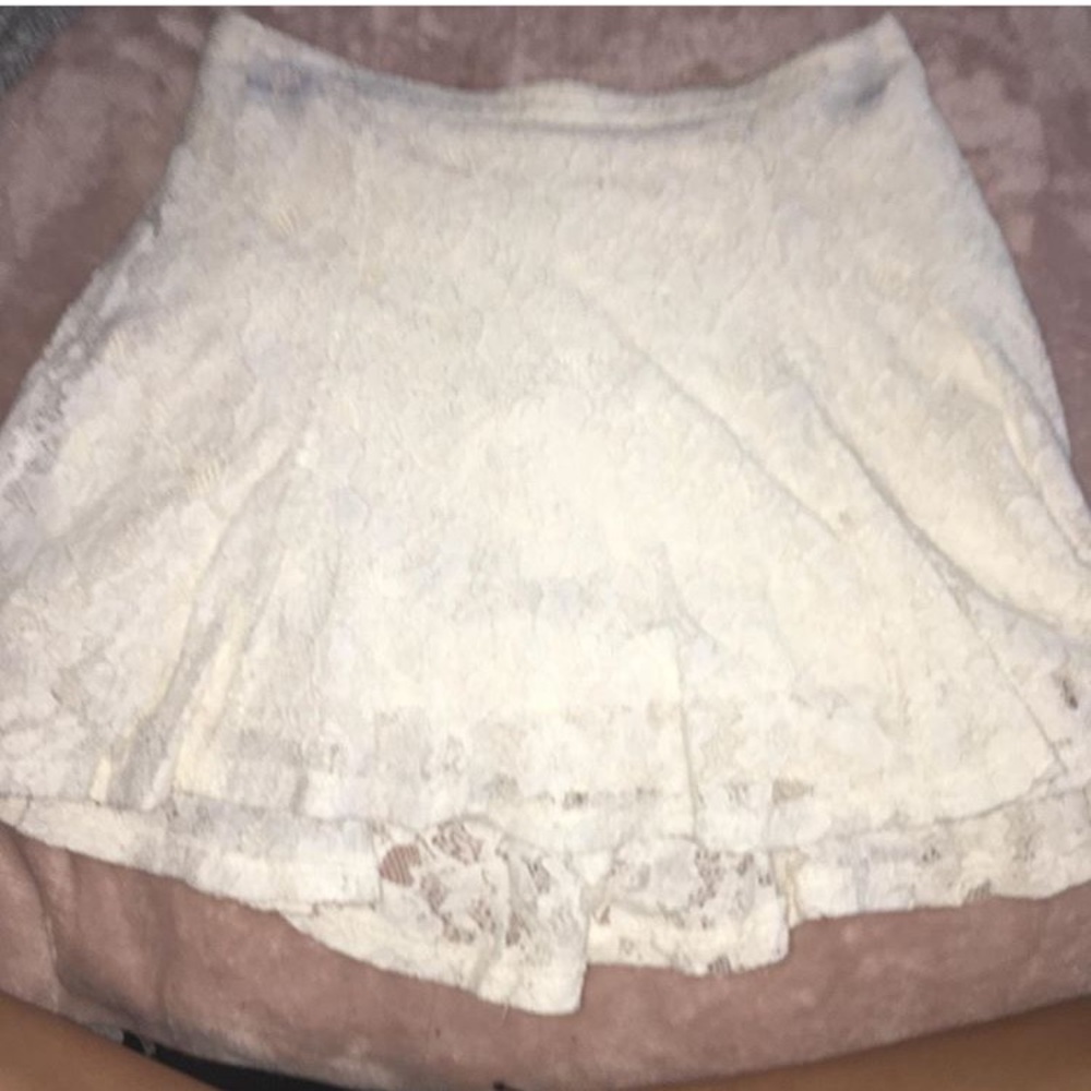 lace skirt